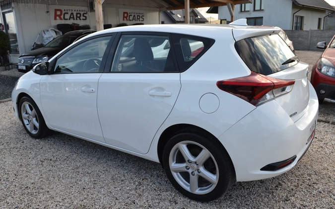 Toyota Auris cena 42800 przebieg: 134109, rok produkcji 2017 z Ciechocinek małe 742